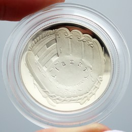 2014 S Proof Baseball Commem Half Dollar in Cap & Pouch 2014 S Proof Baseball Commem Half Dollar in Cap & Pouch