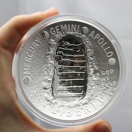 2019 P 50th Anniversary Apollo 11 5oz Proof Silver Dollar in OGP 2019 P 50th Anniversary Apollo 11 5oz Proof Silver Dollar in OGP